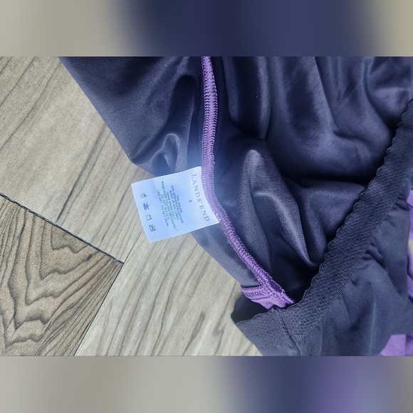 NWT Beautiful Lands End Swimsuit Tummy Control Size 2, NWT👙 - Picture 8 of 10